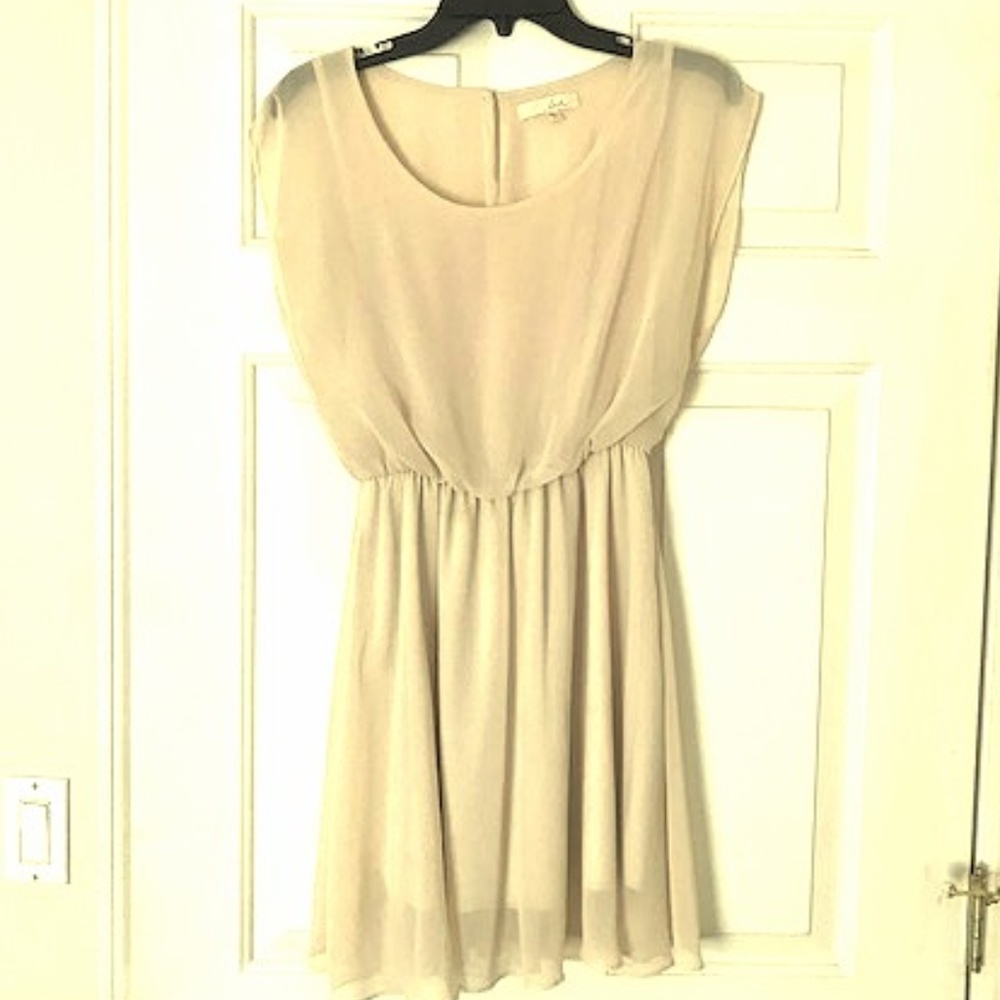 Lush Scoop Neck Off-White Keyhole Dress